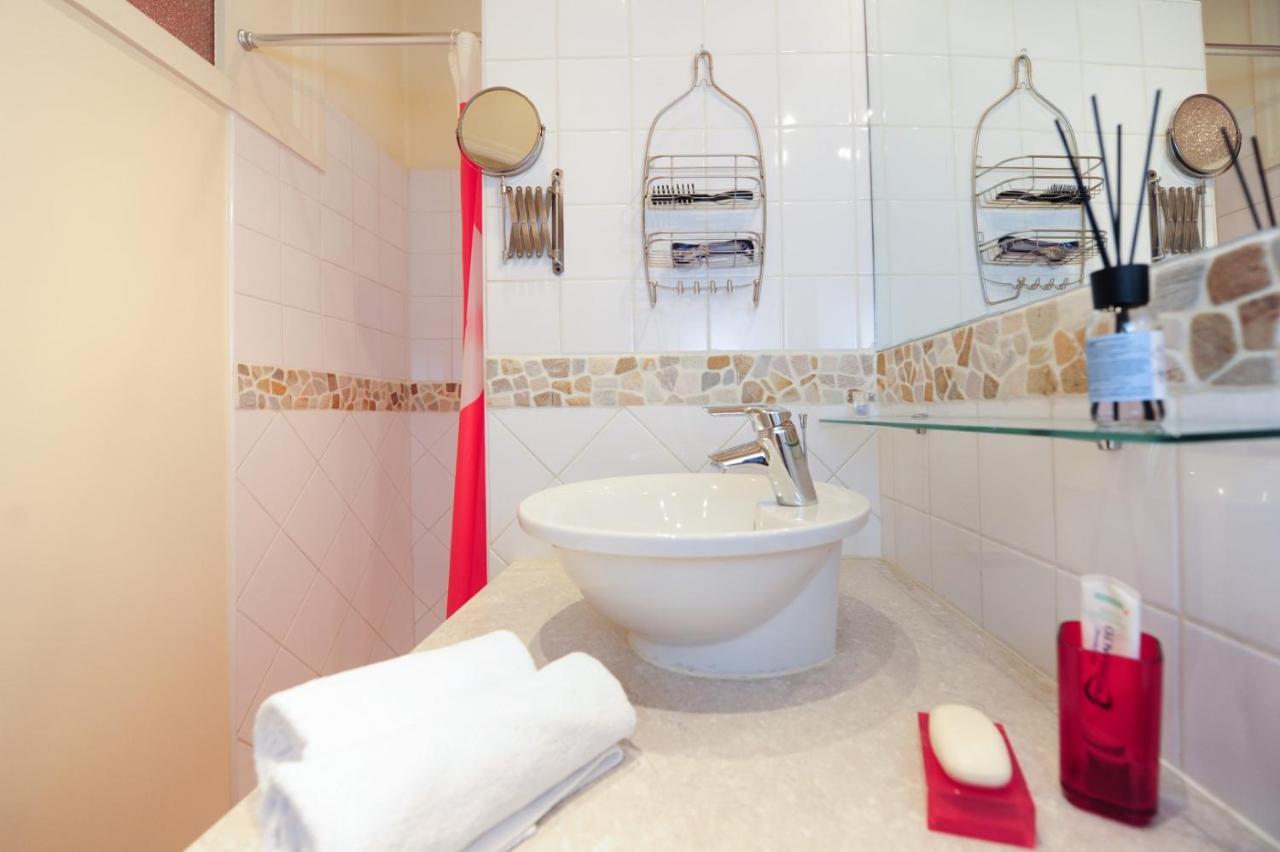 Mini Suite Miro Five Stars Holiday House Nice Exterior foto
